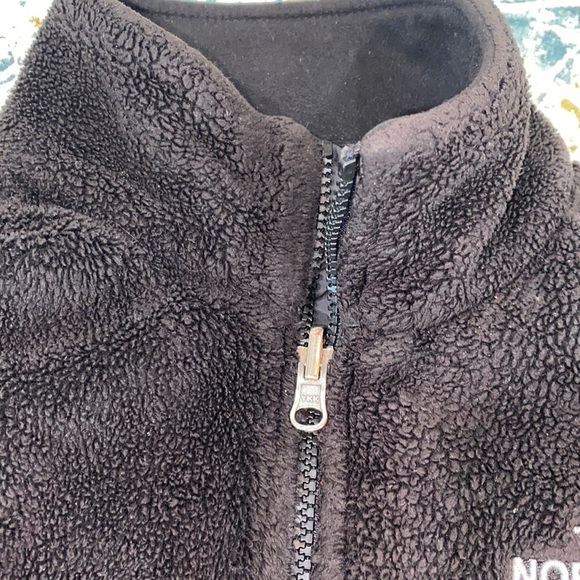 The North Face black fleece jacket size medium - Picture 10 of 10